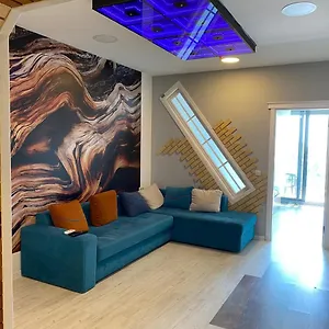 In Porta Tower باتومي