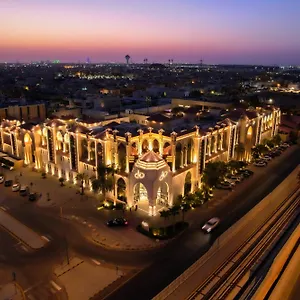 مداريم كراون الرياض