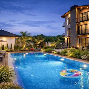 Feel Georgia باتومي