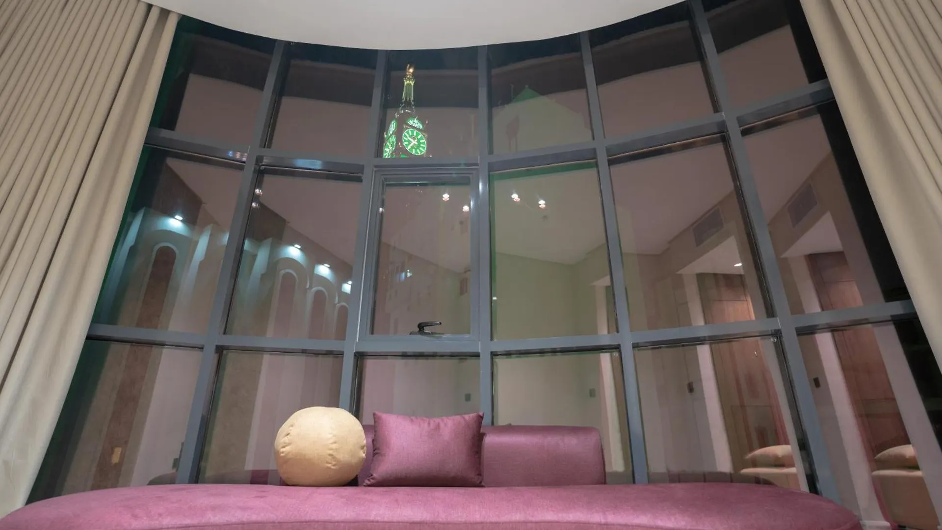 ***  Rawha Al Maqam Ajyad Hotel Mekke Suudi Arabistan